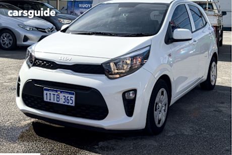 White 2023 Kia Picanto Hatchback S (Pe)
