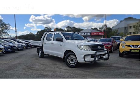 White 2011 Toyota Hilux Dual Cab Pick-up Sr