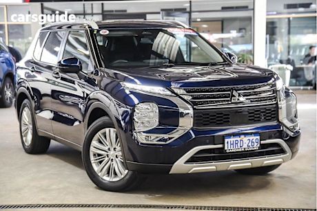 Blue 2022 Mitsubishi Outlander SUV LS F