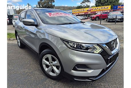 Silver 2020 Nissan Qashqai Wagon St
