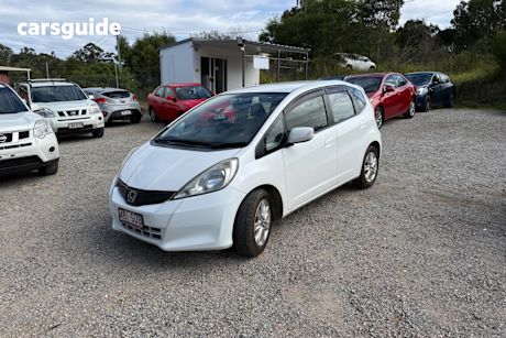 White 2013 Honda Jazz Hatchback Vibe