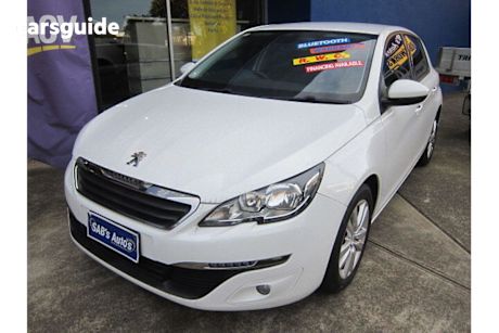 White 2016 Peugeot 308 Hatchback Allure