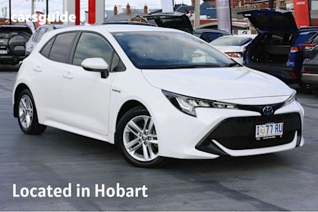 White 2019 Toyota Corolla Hatch ASCENT SPORT HYBRID F