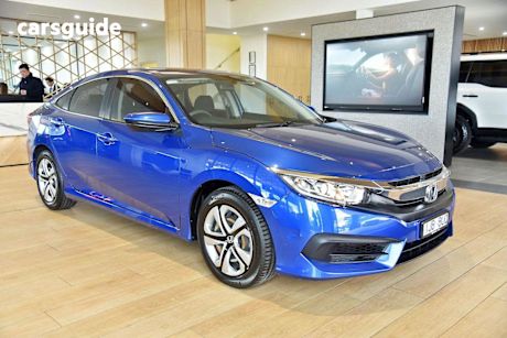 Blue 2017 Honda Civic Sedan VTI F