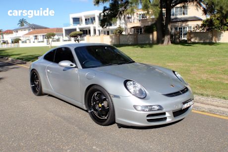 Silver 2005 Porsche 911 Coupe Carrera