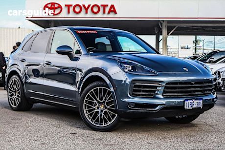 Blue 2018 Porsche Cayenne Wagon