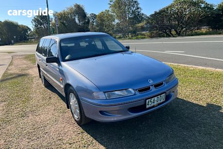 Blue 1995 Holden Commodore Wagon Executive