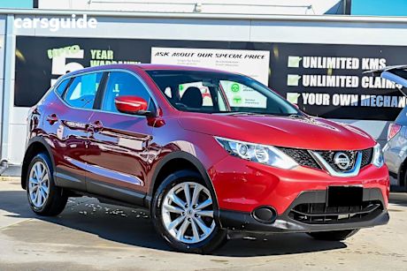 Red 2014 Nissan Qashqai Wagon St (4X2)