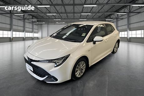 White 2024 Toyota Corolla Hatchback Zr Two-Tone Opt Prem Paint Hyb