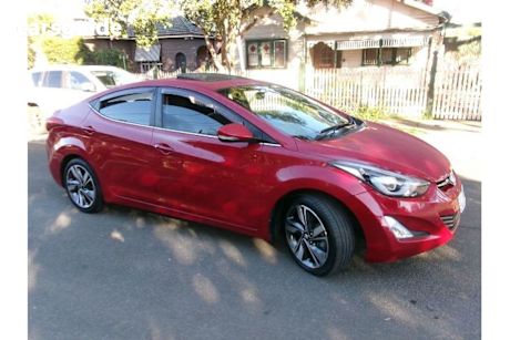 Red 2014 Hyundai Elantra Sedan PREMIUM F