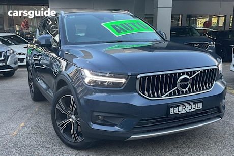 Blue 2020 Volvo XC40 Wagon T4 Inscription (Awd)