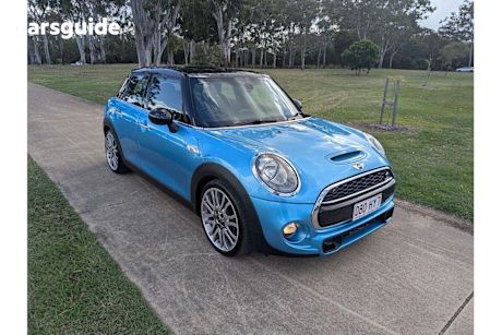 Black 2015 Mini Cooper Hatch S F55