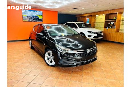 Black 2017 Holden Astra Hatchback Rs