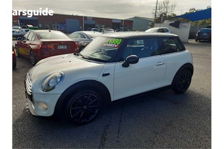 White 2014 Mini Cooper Hatchback