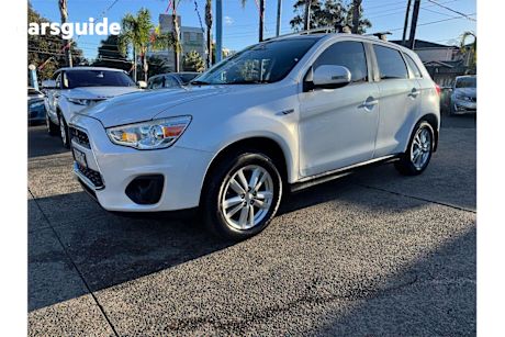 White 2013 Mitsubishi ASX SUV 4X4