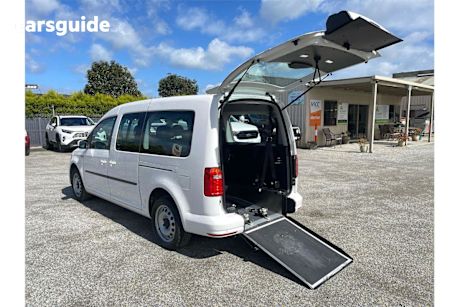 White 2019 Volkswagen Caddy SUV TSI220 TRENDLINE F