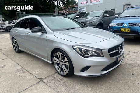 Silver 2016 Mercedes-Benz CLA-Class SUV CLA200 F