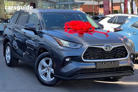 Grey 2023 Toyota Kluger SUV GX 4X4