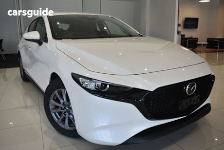 White 2025 Mazda 3 Hatchback G20 Pure