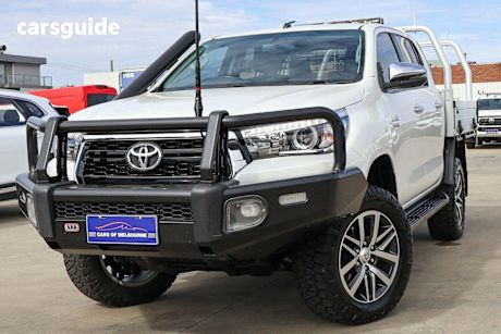 White 2019 Toyota Hilux Double Cab Pick Up Sr5 (4X4)
