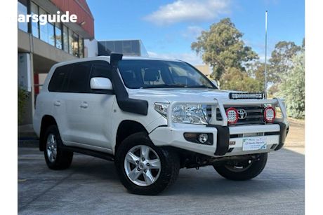 White 2011 Toyota Landcruiser SUV SAHARA 4X4