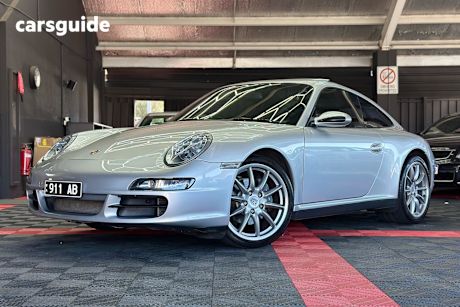 Silver 2007 Porsche 911 Coupe CARRERA 4 4WD
