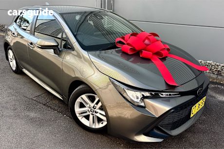 Bronze 2019 Toyota Corolla Hatch ASCENT SPORT F