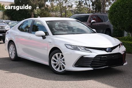 White 2024 Toyota Camry Sedan ASCENT F