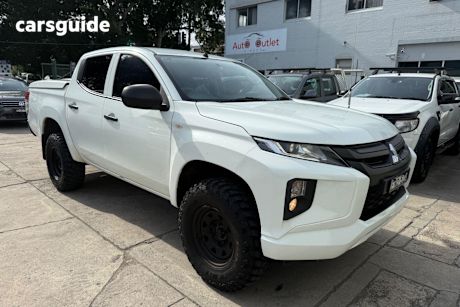 White 2019 Mitsubishi Triton Double Cab Pick Up Gls (4X4)
