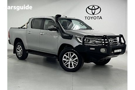 Silver 2017 Toyota Hilux Dual Cab Utility Sr5 (4X4)