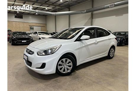 White 2016 Hyundai Accent Sedan Active