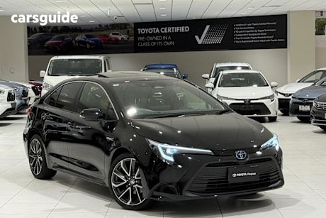 Black 2024 Toyota Corolla Sedan ZR HYBRID F