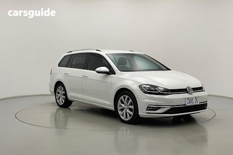 White 2017 Volkswagen Golf Hatchback 110 Tsi Highline