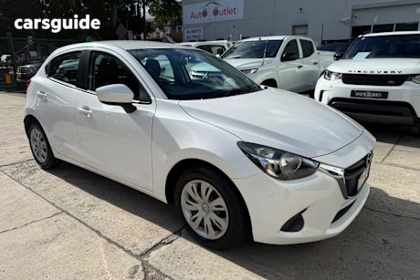 White 2016 Mazda 2 Hatchback Neo