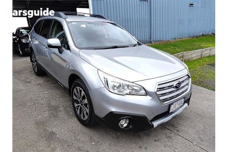 Silver 2017 Subaru Outback Wagon 2.5I