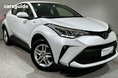 White 2023 Toyota C-HR SUV GXL F