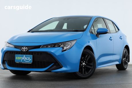 Blue 2018 Toyota Corolla Hatchback Ascent Sport