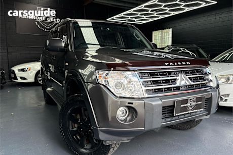 Grey 2011 Mitsubishi Pajero Wagon Glx Lwb (4X4)