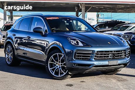 Blue 2019 Porsche Cayenne Wagon S
