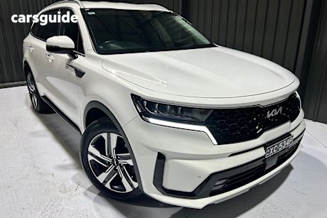 White 2022 Kia Sorento SUV SPORT 4X4