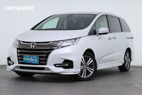 White 2018 Honda Odyssey Wagon Vti-L