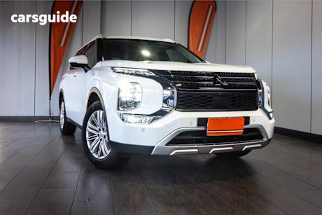 White 2024 Mitsubishi Outlander SUV LS F