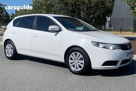 White 2011 Kia Cerato Hatch S F