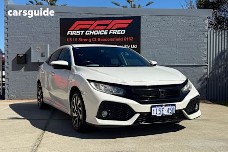 White 2017 Honda Civic Hatchback Vti-S