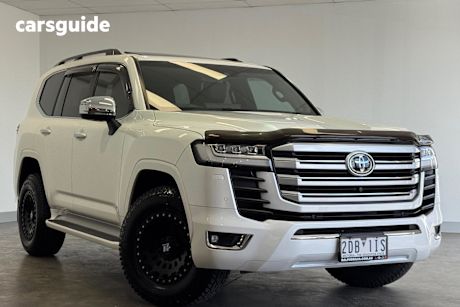 White 2023 Toyota Landcruiser SUV SAHARA ZX 4X4
