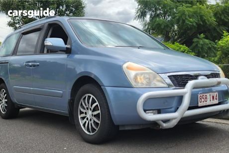 Blue 2013 Kia Grand Carnival Commercial SLI PEOPLE MOVER, W/ TOW BAR, BULLBAR