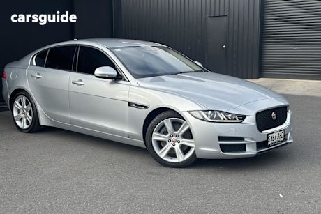 2015 Jaguar XE Sedan 20T Prestige