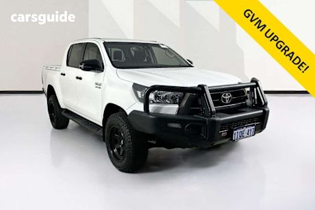 White 2021 Toyota Hilux Double Cab Pick Up Sr (4X4)