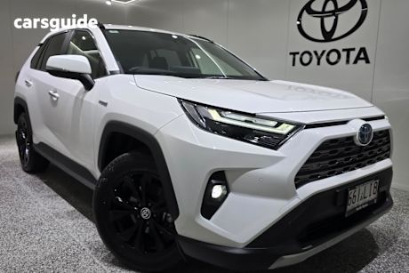 White 2024 Toyota RAV4 SUV CRUISER F