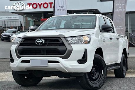 White 2022 Toyota Hilux Ute Tray SR 4X4